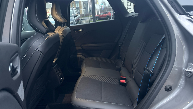 Renault Symbioz 1.8 E-Tech FHEV 160 Techno Esprit Alpine 5dr Auto Hybrid Estate